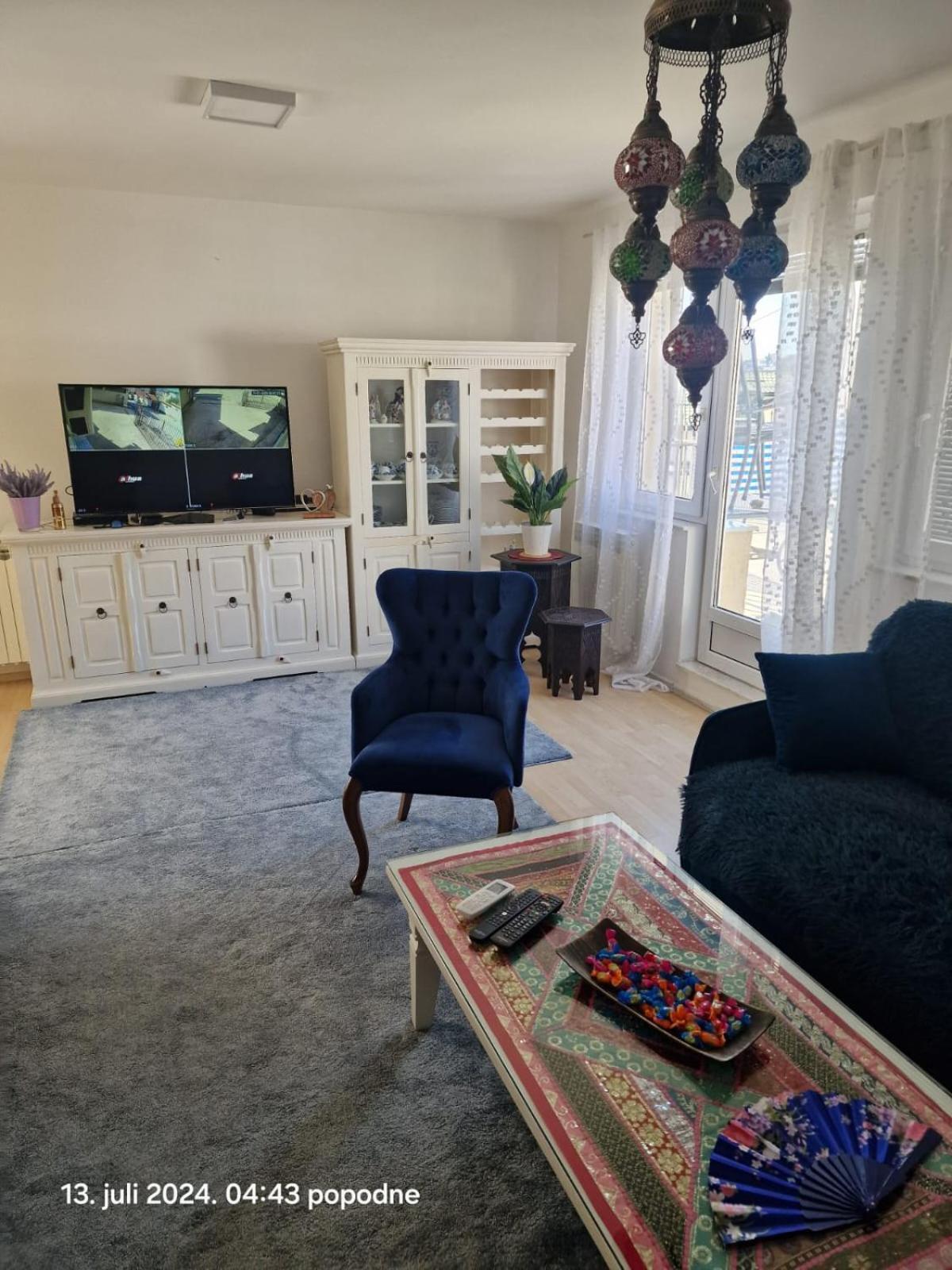 Apartment Armena *